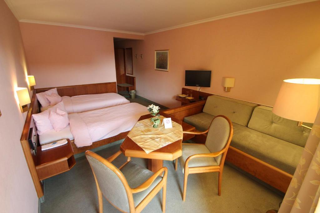 Hotel Am Kurpark 巴特温普芬 客房 照片