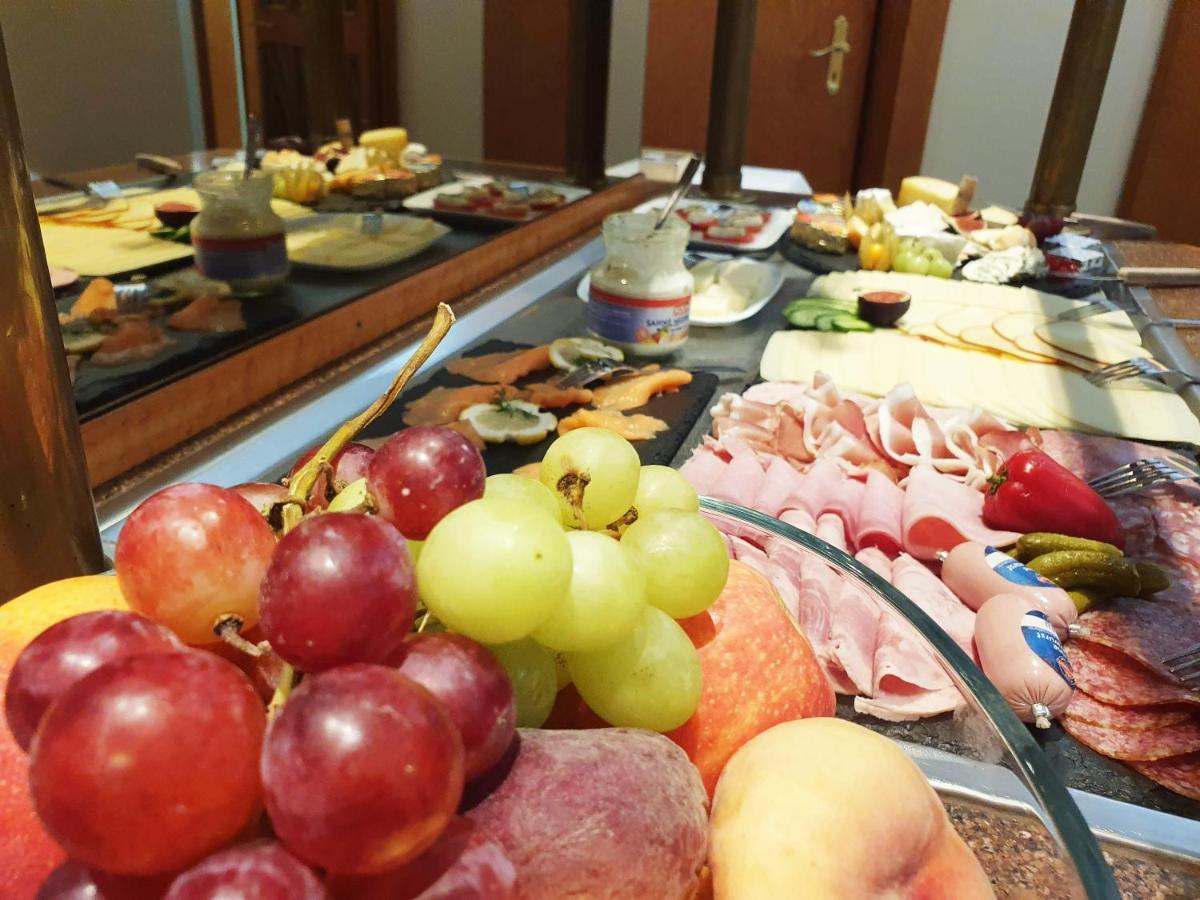 Hotel Am Kurpark 巴特温普芬 外观 照片