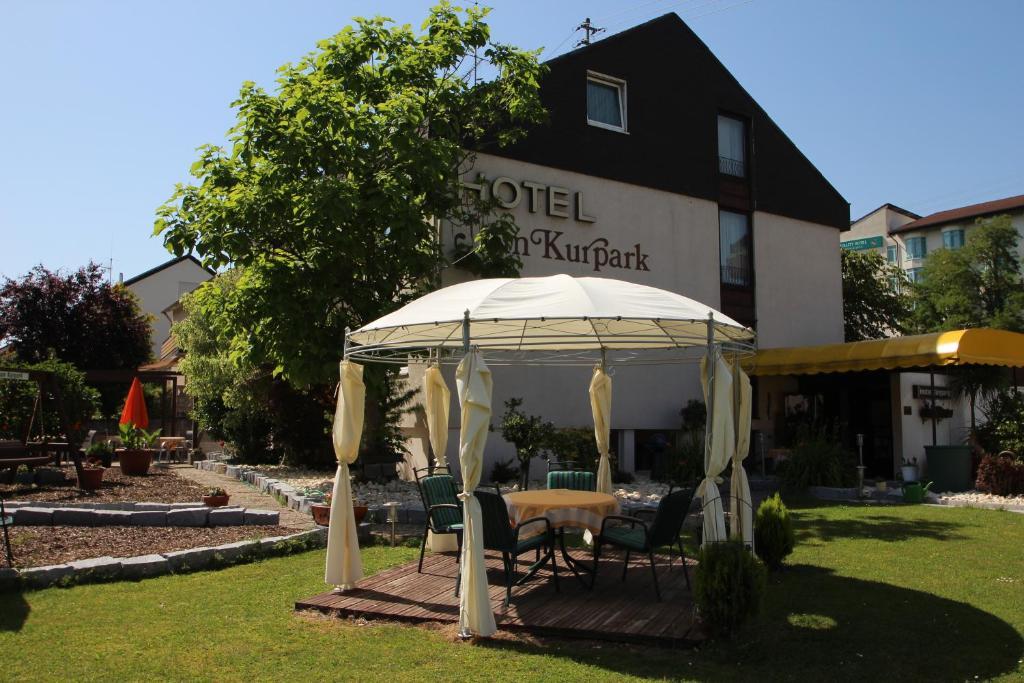 Hotel Am Kurpark 巴特温普芬 外观 照片